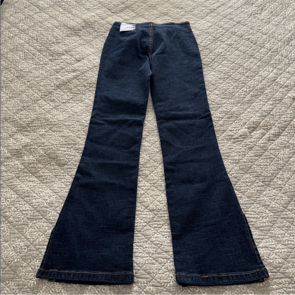 Watch LA Western Style Flare Jeans with Detachable Buckle - Picture 2 of 7